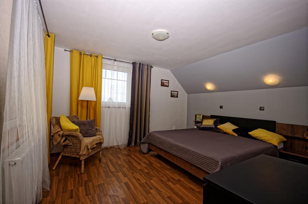 Cozy Gardens Apartments In Praha Bagian luar foto