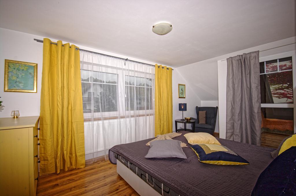 Cozy Gardens Apartments In Praha Bagian luar foto