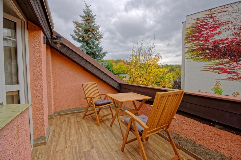 Cozy Gardens Apartments In Praha Bagian luar foto